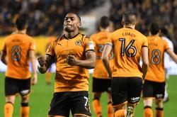 雷速体育电脑版官网-包含莱切斯特城客场告捷，逼近欧战区的词条