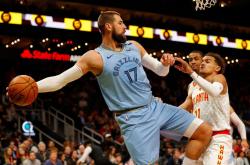 雷速体育-骑士力克魔术，麦科勒姆状态火热