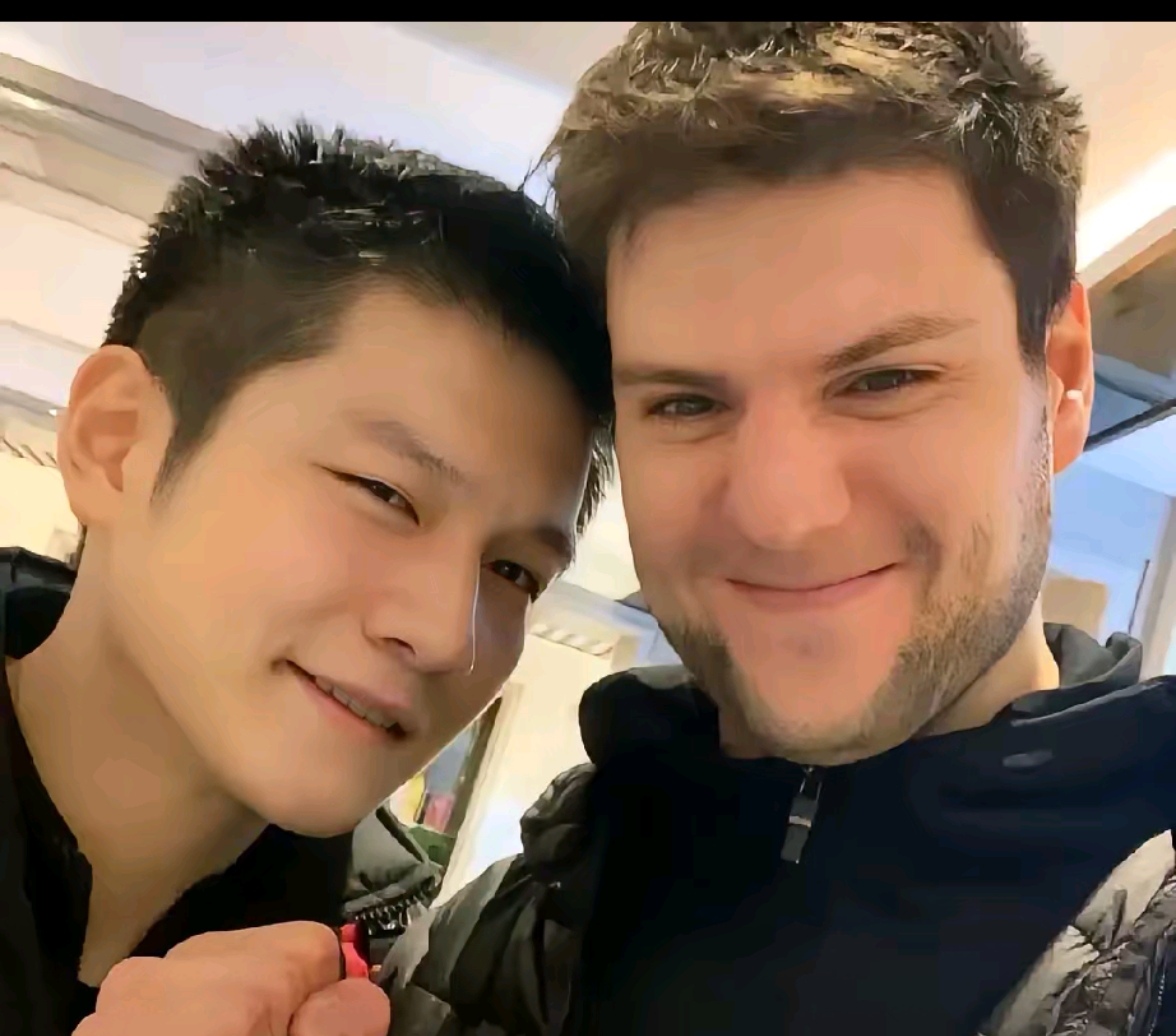 包含韩国乒乓球队爆冷瑞典乒乓球队，奥恰洛夫打破历史纪录的词条