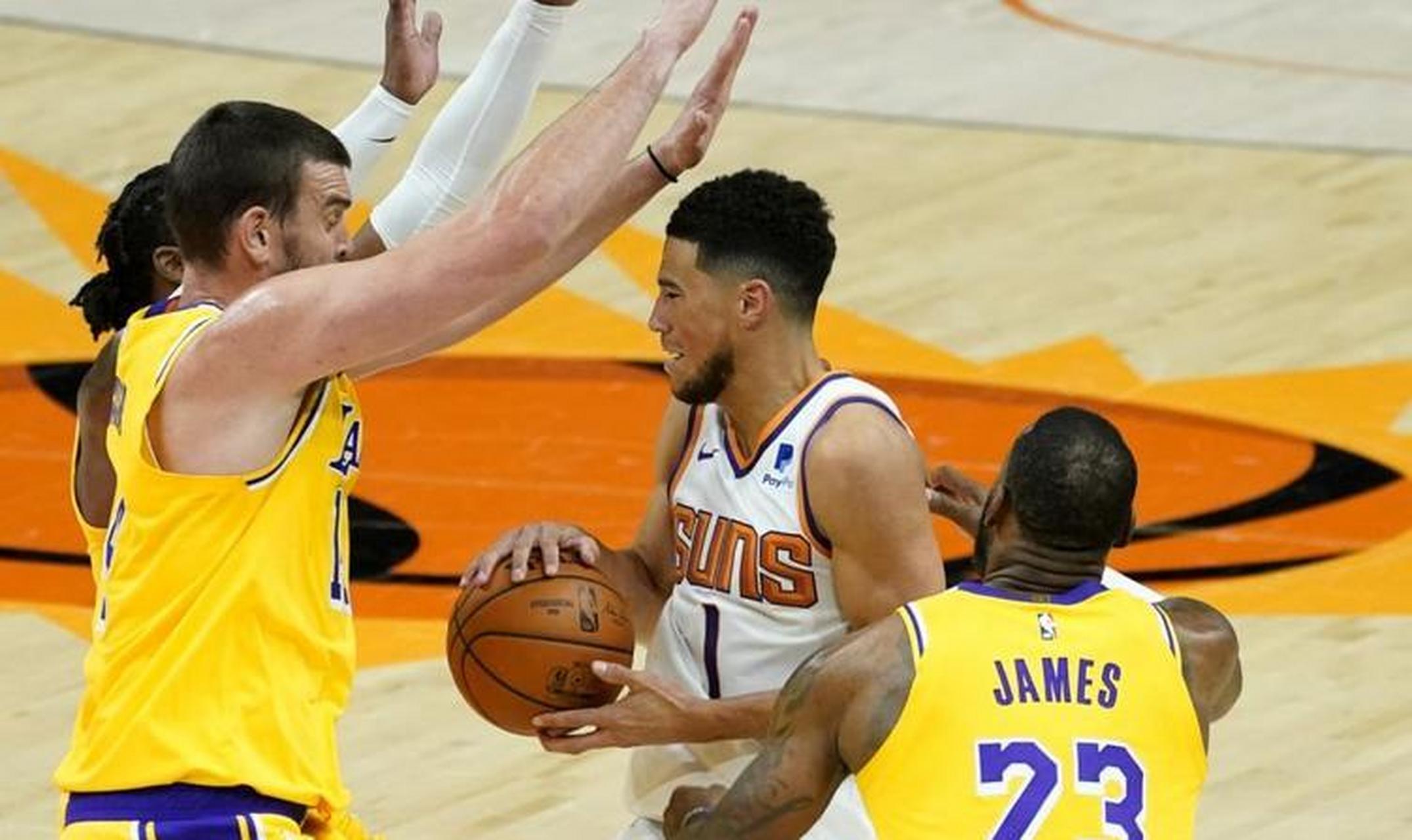 包含新疆队碾压湖人,布克点燃赛场的词条 包含新疆队碾压湖人,布克点燃赛场的词条