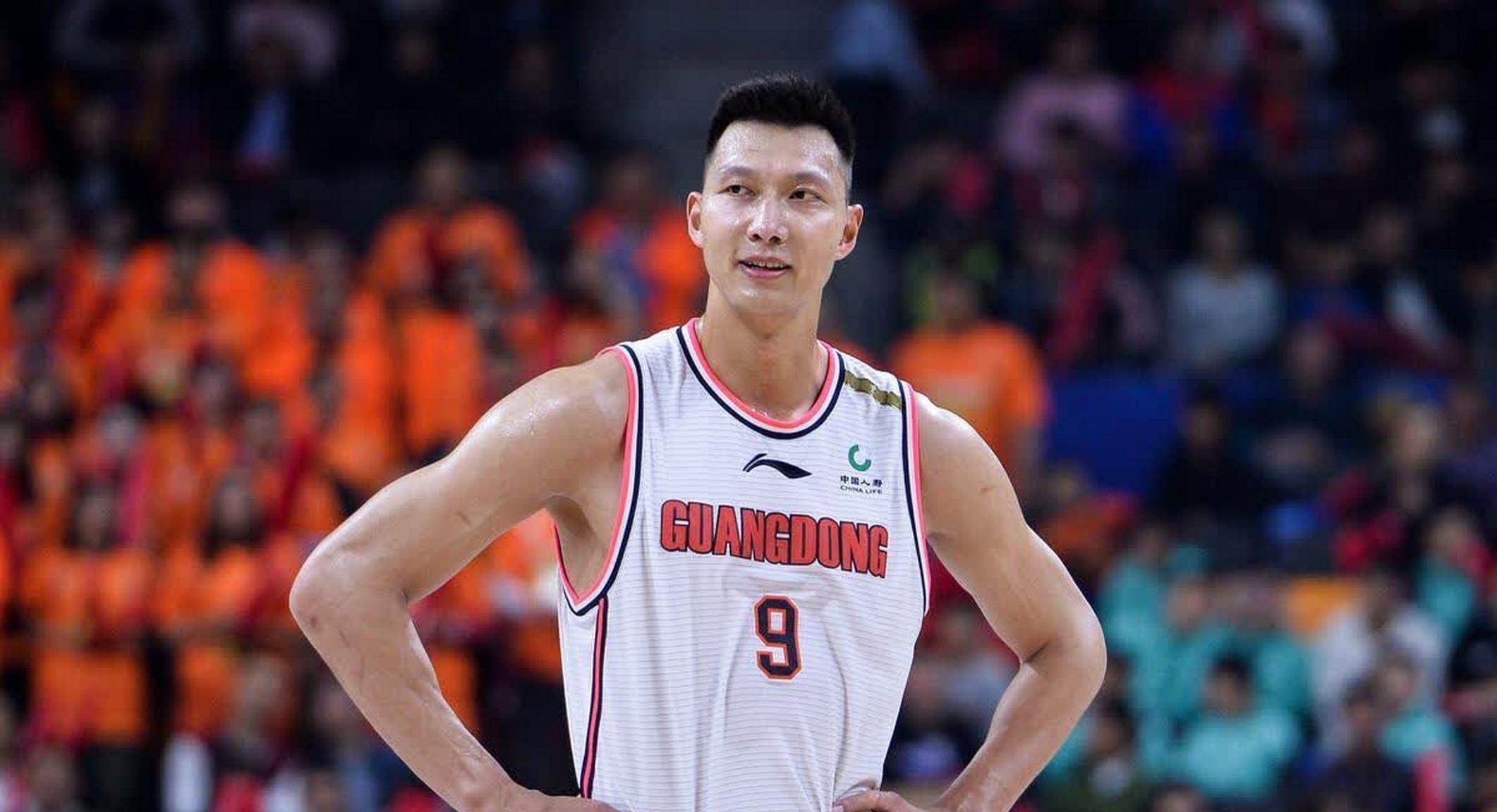 魔术鏖战热火,易建联高光表现 魔术鏖战热火,易建联高光表现