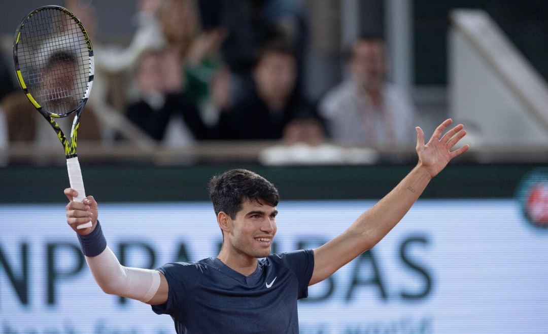 法网轻取拉沃尔杯，西西帕斯带队取胜