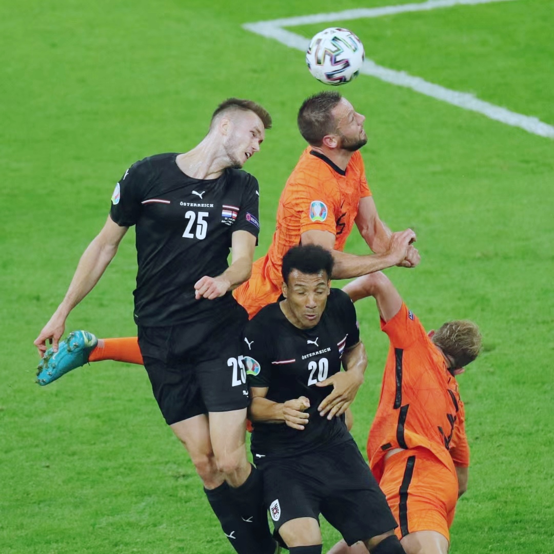 法国队鏖战德国队,波尔带队取胜 法国队鏖战德国队,波尔带队取胜